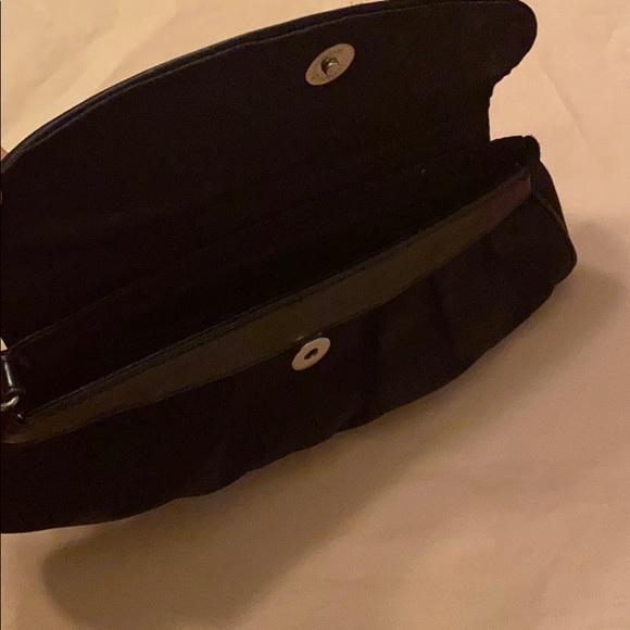 $5 in $25 bundle NY & Co. Black clutch - Picture 3 of 4